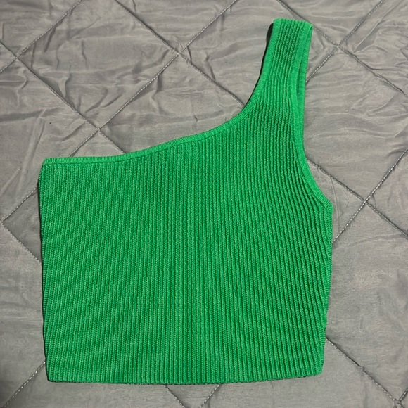 One shoulder top - Picture 1 of 2